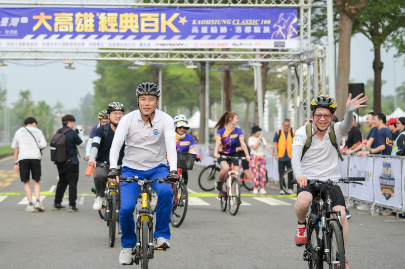 亞瑞仕全程參與自行車百K挑戰賽，更運用專業技術為這場賽事提供碳足跡查證。   圖：高雄市運發局提供