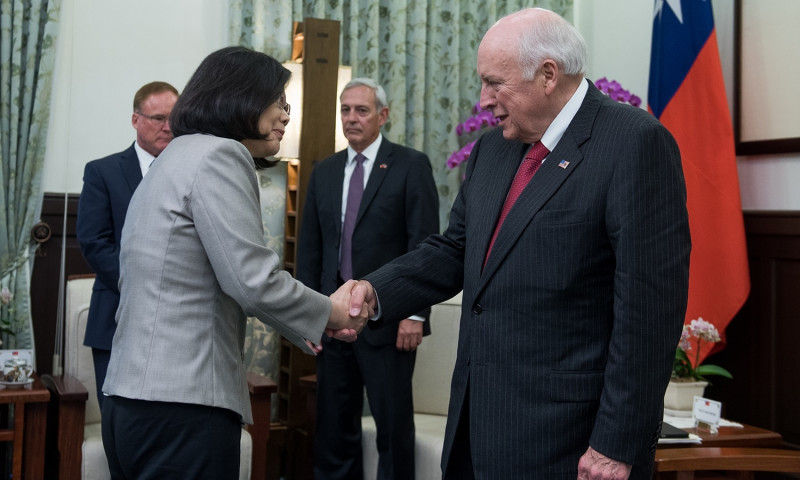 總統蔡英文今（7）日上午接見美國前副總統錢尼（Richard Cheney）。   圖：總統府/提供
