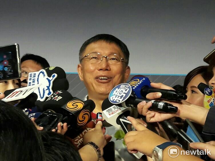 國民黨有意拉攏台北市長柯文哲一起「反前瞻」。柯文哲今（7）日聽聞後直言，國民黨在消費他，並呼籲藍營應該自己「多讀書、多研究」。   圖 : 張芸嘉／攝