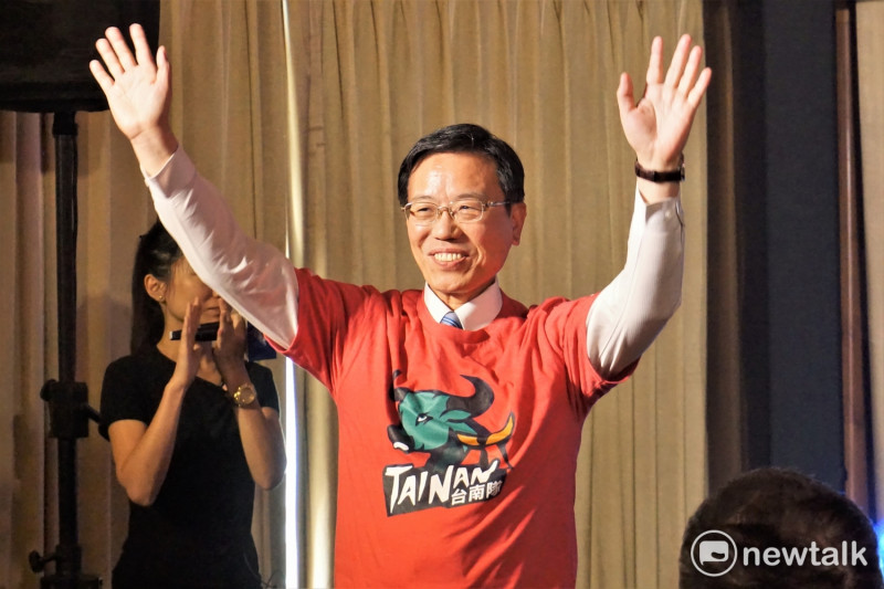 先前台南市副市長張政源參加六都電競爭霸戰開賽儀式，而本周是六都爭霸戰的台南選拔賽。   圖：蔡幸秀/攝