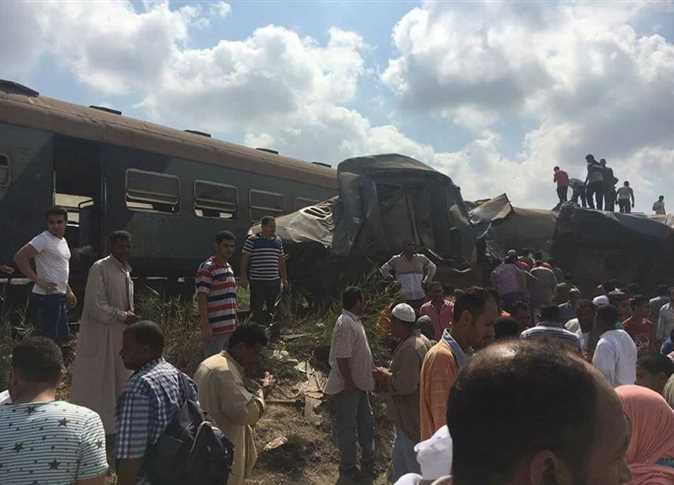埃及亞歷山卓今（11）日發生火車對撞意外。   圖：翻攝almasryalyoum