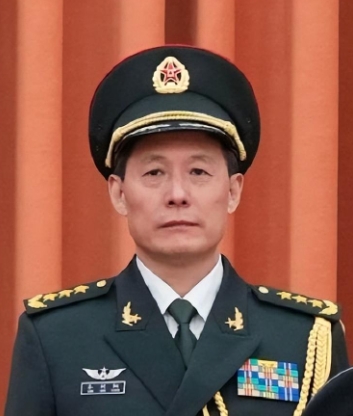  除了前陸軍政委秦樹桐外，陸軍司令員李橋銘、海軍政委袁華智以及武警司令員王春寧等三人也沒有出席晉升儀式。 圖 : 翻攝自抖音百科 