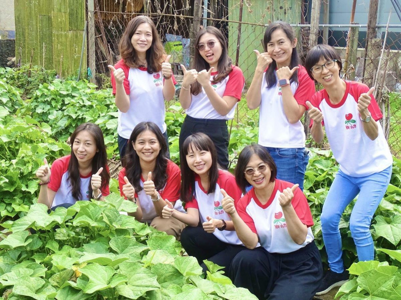 大寮幼兒園方案課程透過紅豆種植文化課程了解永續的重要。   圖：高雄市教育局提供