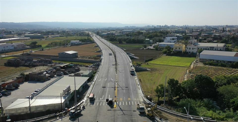 高公局表示，東彰道路即日起全面開放行駛。   圖：彰化縣政府工務處／提供