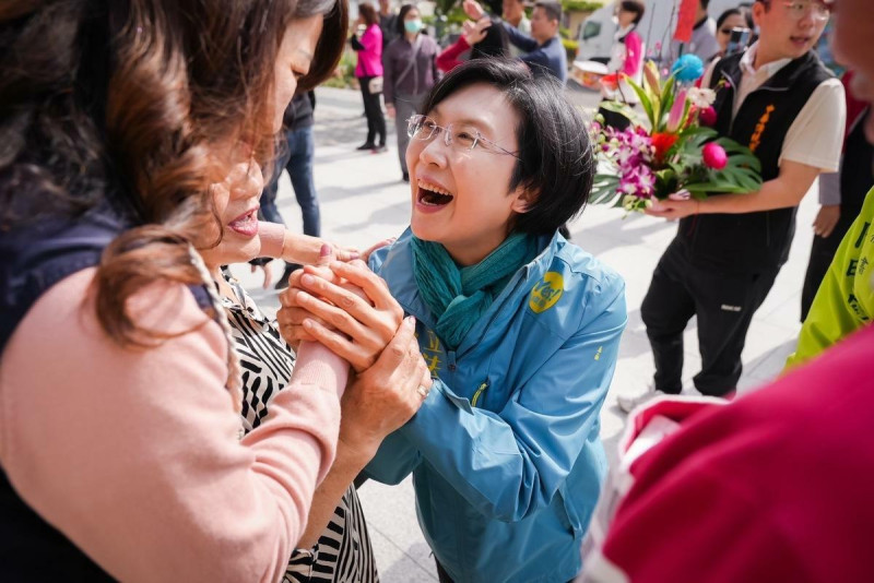 林岱樺(右)表示要為市民帶來更多財富。   圖：林岱樺服務處/提供