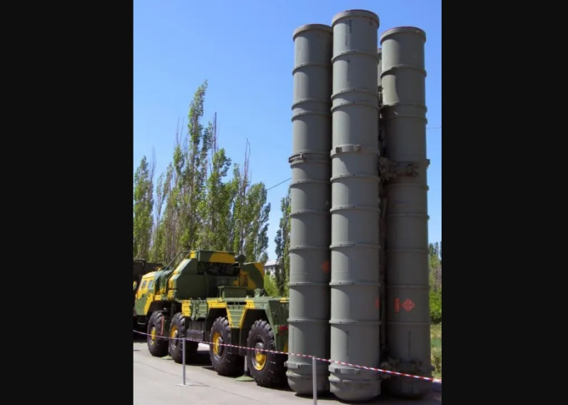 曾經俄軍的「防空王牌」 S-300 已跌落神壇，花費近千億購買多套系統的中國則透過系統升級等方式，避免投資遭到浪費。   圖：翻攝自 藍星筆記