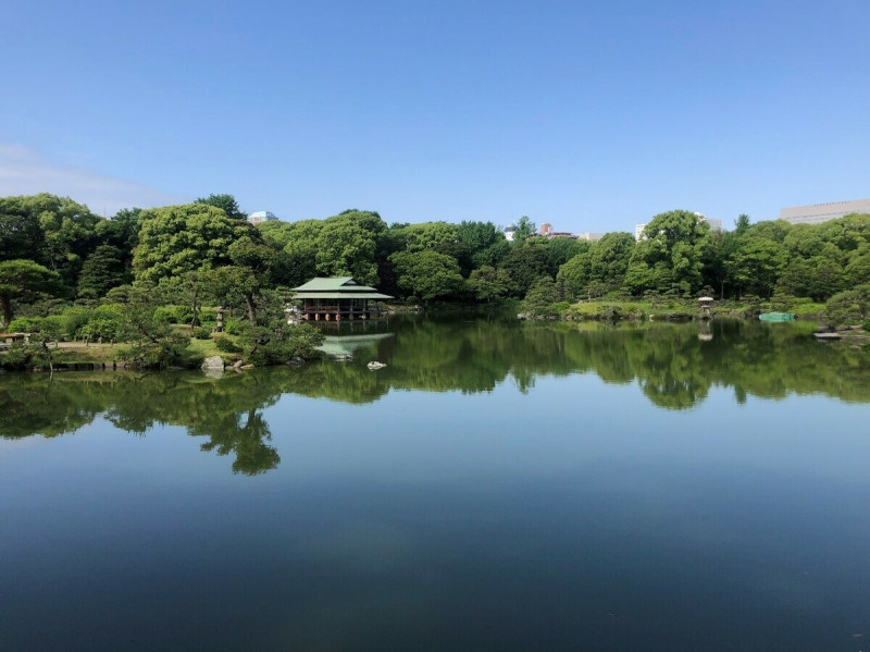 東京著名的日式庭園「清澄庭園」。   圖：©Tokyo Metropolitan Park Association／提供