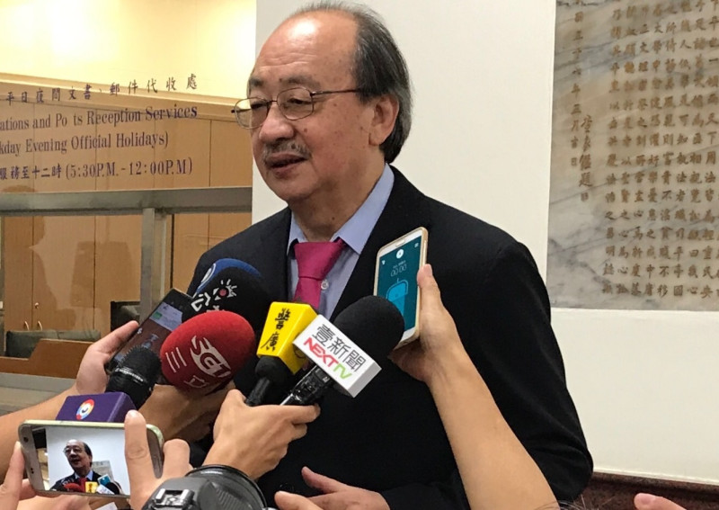 柯建銘稍早接受訪問。   圖：柯建銘辦公室/提供