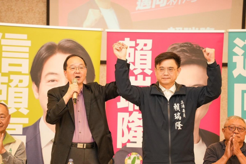 王瑞德(左)南下力挺賴瑞隆(右)參選高雄市長。   圖：賴瑞隆團隊/提供