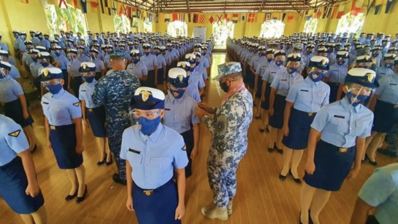 近日菲律賓為對付在南海的中國海警船，啟用了「海洋天使」部隊。   圖：翻攝自知呼