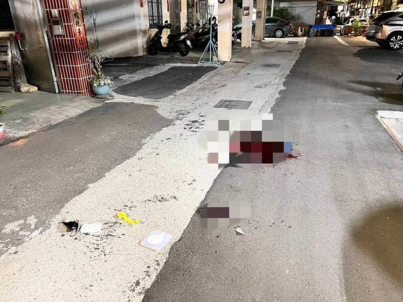 台中市陳姓男子酒後到龍井區友人家門外叫囂，與屋內的周姓男子發生口角，陳男胸口遭刺，回頭走沒幾步即倒臥地上送醫不治。（民眾提供）中央社記者趙麗妍傳真 114年3月21日   