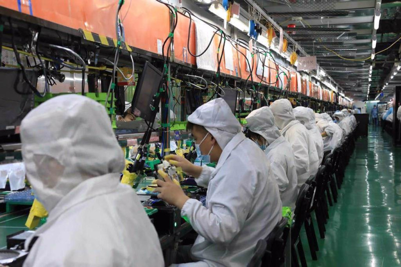 經濟部公布數據，今年至3月底，經核准赴大陸投資金額僅3.43億美元，較去年同期大幅減少62.98%，顯示台商對大陸投資趨於保守。   圖：翻攝中新社（資料照片）