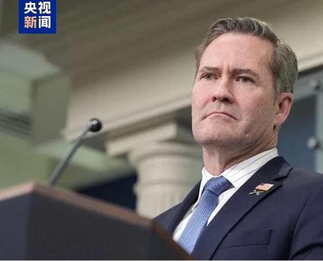 剛被解職的前美國國家安全顧問沃爾茲。 圖 : 翻攝自央視新聞