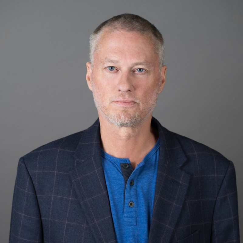 自學成才的蛇類專家弗里德，子向自己注射了數百次世上最致命蛇類的毒液   圖：翻攝自  Centivax
