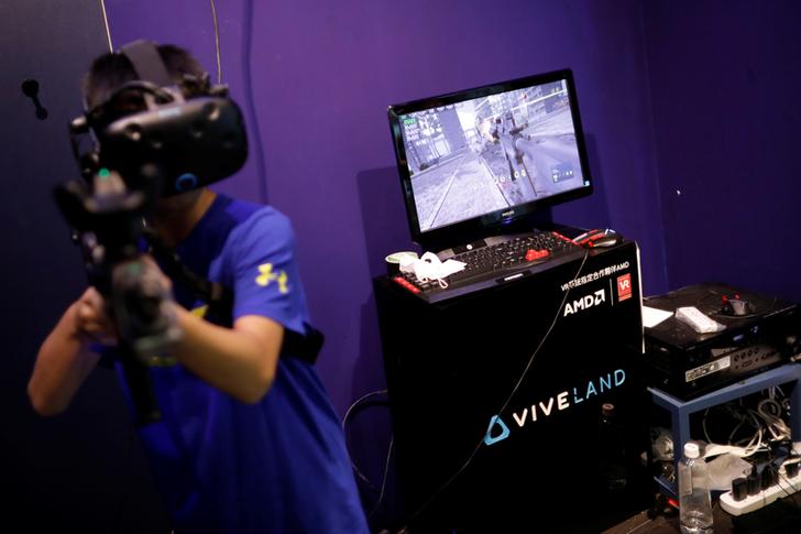 宏達電於5年前開始布局VR事業，雖然VIVE評價非常好，但若要看到成果，市場還需要時間。   圖：達志影像/路透社
