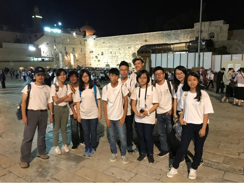 青年走訪耶路撒冷哭牆感受濃厚宗教氛圍。   圖 : 教育部青年署/提供