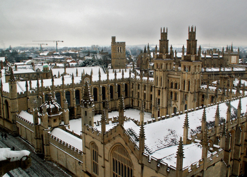 2017泰晤士高等教育的全球排行，第一名的是英國的牛津大學，第二名是英國的劍橋大學。   圖 : 翻攝自維基百科