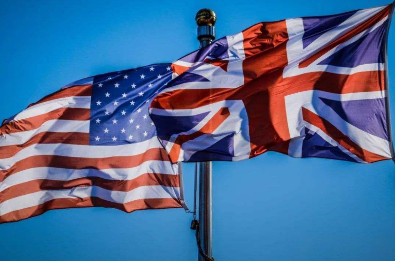 美國總統的貿易與製造業高級顧問納瓦羅（Peter Navarro）日前接受英國《每日電訊報》專訪時表示，英國為吸引中國投資而變得「順從」，並警告倫敦政府應避免與中國深化經貿關係。   圖:翻攝自百度