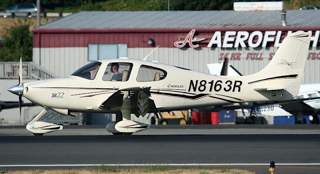 西銳飛機銷售與行銷高級副總裁科瓦爾斯基在接受媒體訪問時表示,由於客戶大多為飛行經驗有限的企業主,該公司致力開發更容易辨識、更安全、更簡單的飛機駕駛艙與用戶介面,以確保客戶的飛行安全。 圖:翻攝自 @thealexisJnr X 帳號
