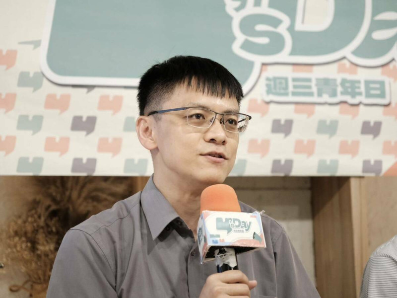 主持人、東吳大學政治系助理教授陳方隅。 圖:Y’s Day「週三青年日」提供