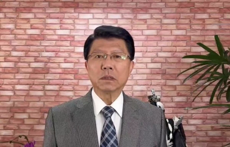 台南地檢署8日偵結民進黨立委林俊憲、王定宇罷免案提議人名冊涉不法，起訴國民黨台南市黨部副主委莊占魁等11人；市黨部主委謝龍介（圖）表示，尊重南檢調查，也會全力協助當事人到法院捍衛清白，偵辦已告一段落，將集中人力投入第二階段罷免連署。（謝龍介服務處提供）中央社記者張榮祥台南傳真  114年5月8日   