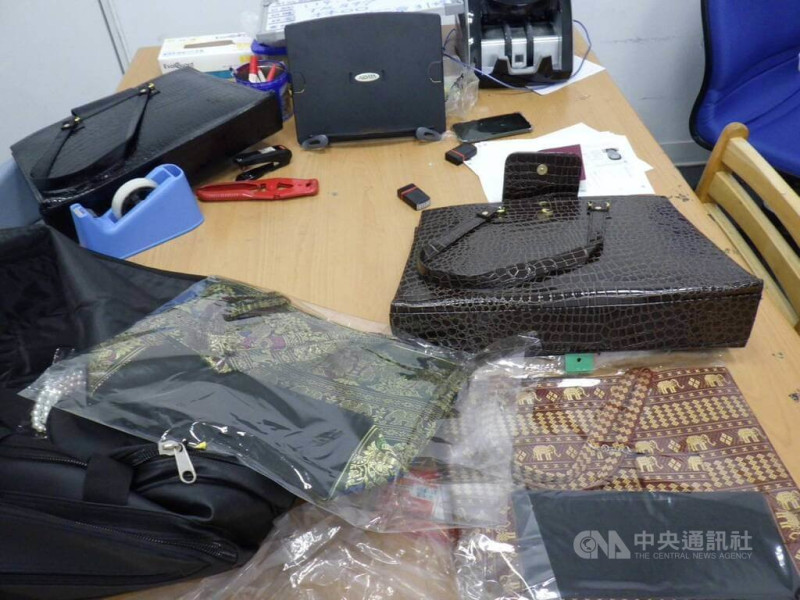 1名德國籍男子為獲得230萬美元報酬，替販毒集團運輸裝有海洛因的行李至台灣，在桃園機場被查獲，檢方8日偵結，依違反毒品危害防制條例起訴。（翻攝照片）中央社記者葉臻傳真  114年5月8日   