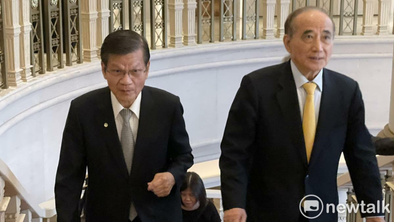 王金平（右）對於朱立倫是否失言「難以評論」。   圖：記者高逸帆／攝