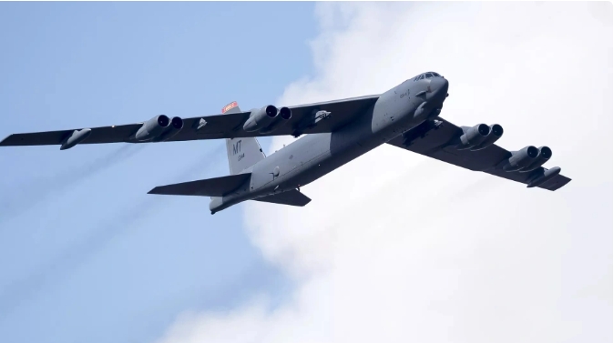 美軍B-52轟炸機 。   圖 : 翻攝自空之王座