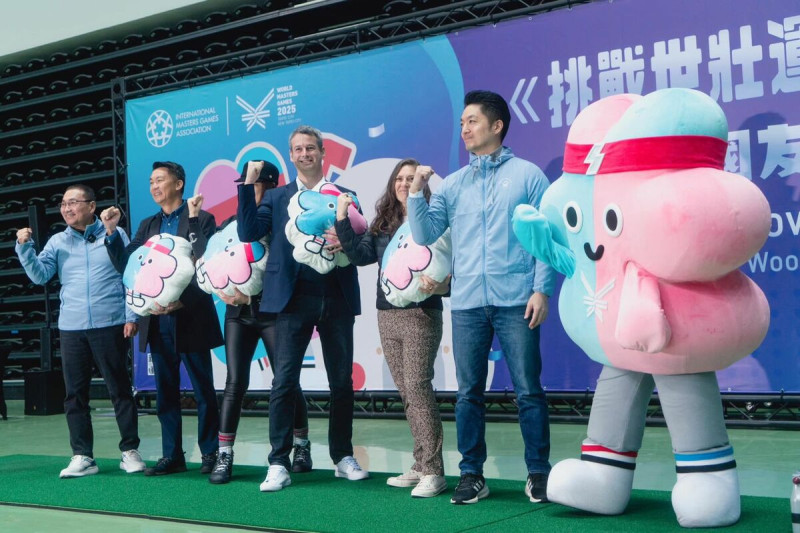 蔣萬安積極宣傳世壯運，雖然報名人數超過2.5萬人，但仍傳出許多項目報名人數過少，將形成參賽即得獎的情況。   圖：（翻攝自蔣萬安臉書）