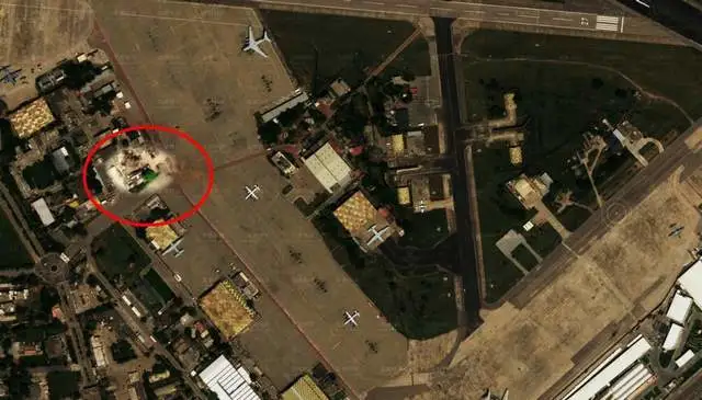 中國衛星拍攝到巴軍設施遇襲。 圖:翻攝自騰訊新聞 中國衛星拍攝到巴軍設施遇襲。 圖:翻攝自騰訊新聞