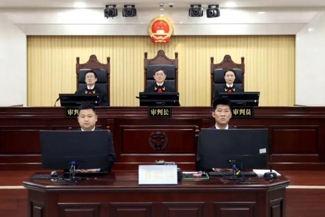 審理紫光案的中國吉林省法官。 圖 : 翻攝自中國法院網