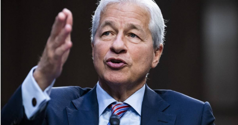 摩根大通執行長戴蒙（Jamie Dimon）示警美國仍有衰退風險。   圖：達志影像／美聯社