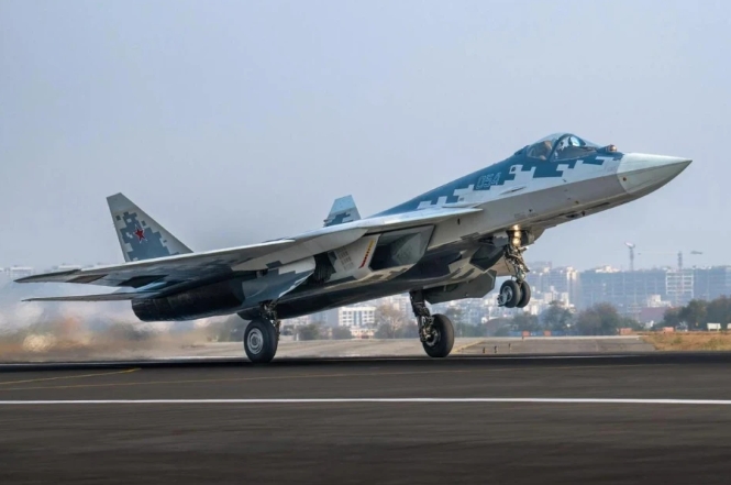 俄軍Su-57戰機 圖 : 翻攝自第一軍情 俄軍Su-57戰機 圖 : 翻攝自第一軍情