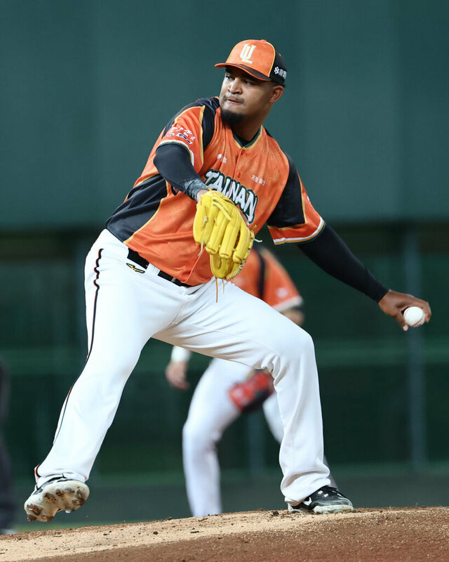 中華職棒統一7-ELEVEn獅隊洋投蒙德茲（Yohander Méndez）（圖）16日先發6.1局飆10K、無失分，好投壓制，助隊以6比0擊敗台鋼雄鷹隊，蒙德茲也首度獲選單場MVP。（統一獅隊提供）中央社記者謝靜雯傳真 114年5月16日   