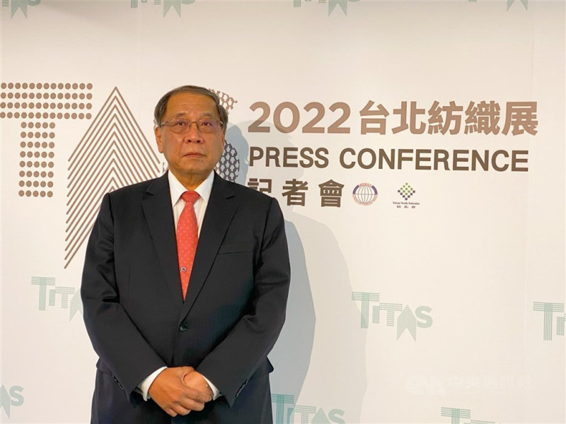 紡拓會秘書長黃偉基認為，川普關稅政策的結果，最後受傷最重的肯定是美國品牌與消費者，將造成美國成衣售價調漲，銷售量下滑。   圖/中央社檔案照片