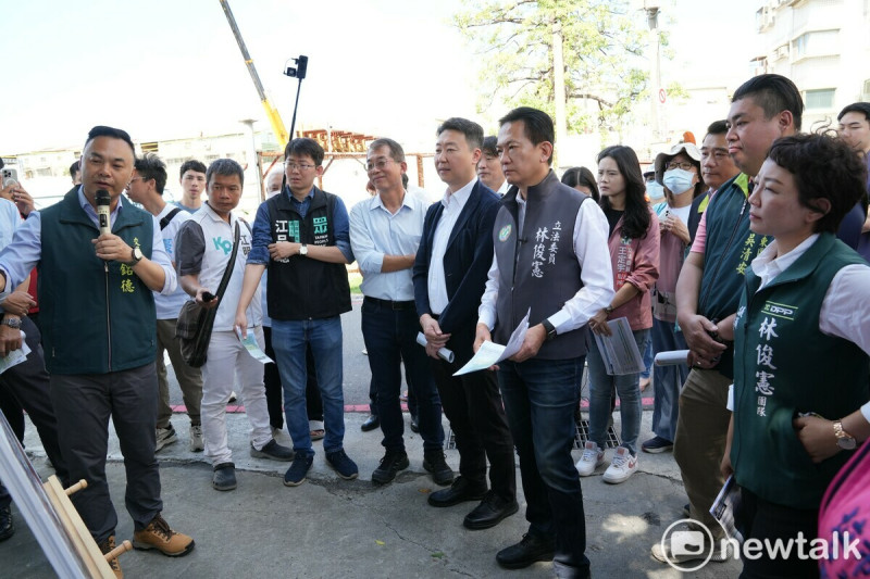 立委林俊憲會同交通部部長陳世凱等人會勘了解4座停車場的規劃進度與現場狀況。   圖：林俊憲服務處提供