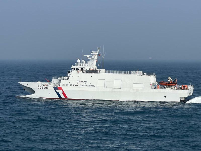 「旗津艦」奉派前往應處「昇O豐」漁船遭菲律賓公務船登檢帶返一事。   圖：海巡署艦隊分署/提供