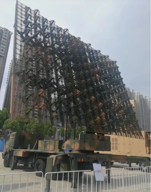 中國的米波反隱形雷達車。 圖 : 翻攝自樞密院10號 中國的米波反隱形雷達車。 圖 : 翻攝自樞密院10號