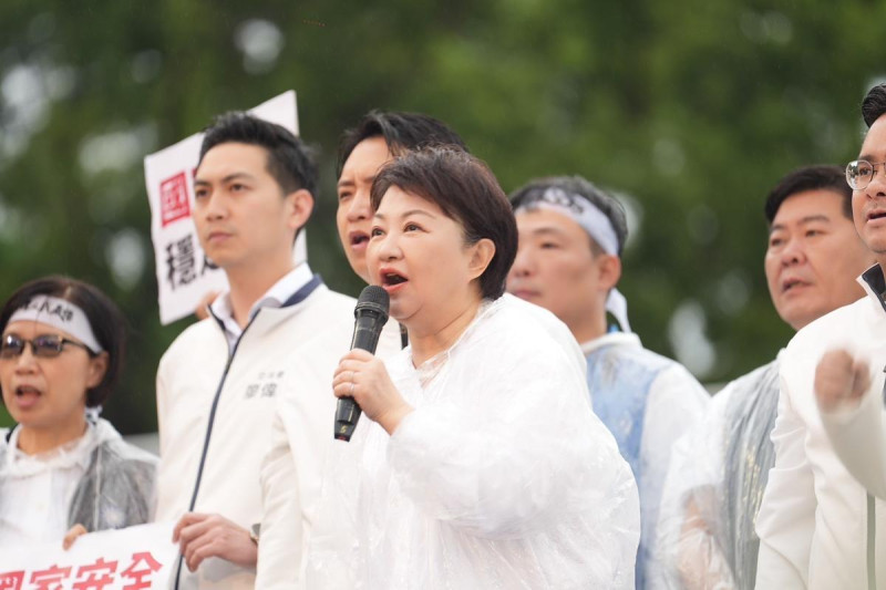 有罷免相關民調顯示盧秀燕本命區失守，藍營人士認為是硬扯。   圖：國民黨台中市黨部/提供