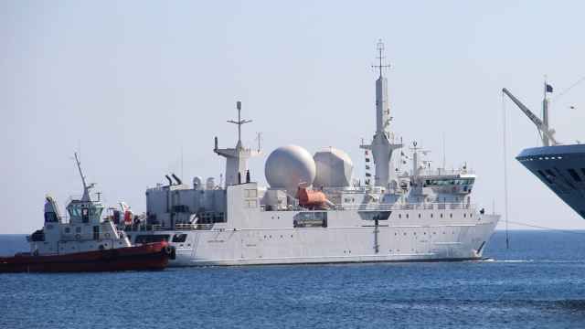 為加強對俄羅斯規避國際制裁行為的監控,法國海軍日前首度派遣長達 101 公尺的情報艦「杜皮·德洛姆號」(Dupuy de Lôme)進入波羅的海,進行電子情報蒐集任務。 圖:翻攝自 X NEXTA