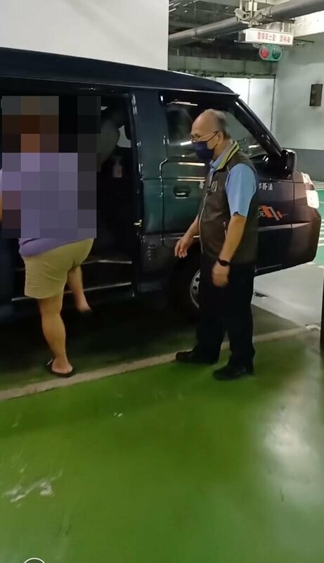 台南市48歲林姓女子以屠宰及販售牛肉為業，拒繳新台幣360萬元稅款，行政執行署台南分署22日拘提、聲請管收獲准。（行政執行署台南分署提供）中央社記者張榮祥台南傳真  114年5月23日   