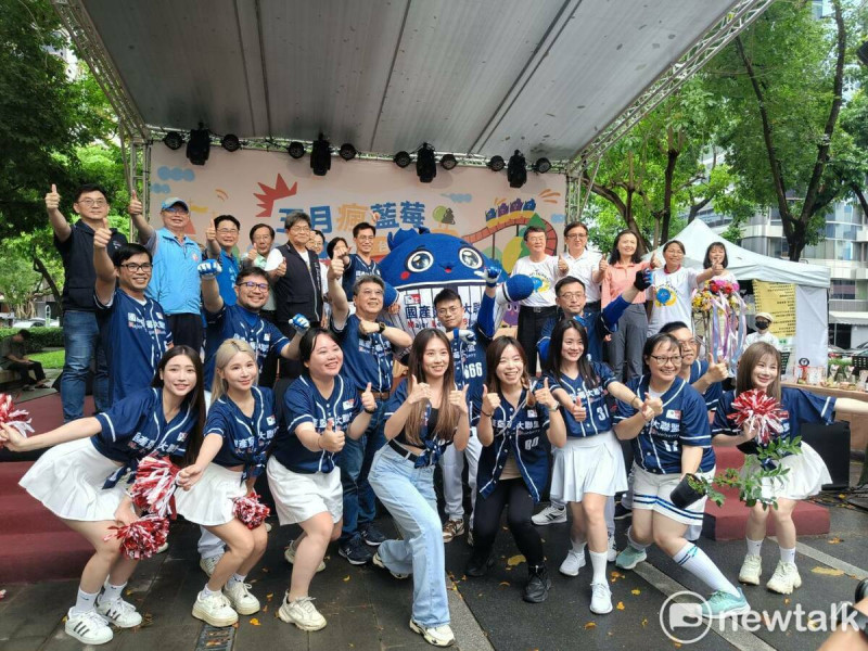 《五月瘋藍莓～臺中水保樂園》盛大登場。   圖：唐復年/攝
