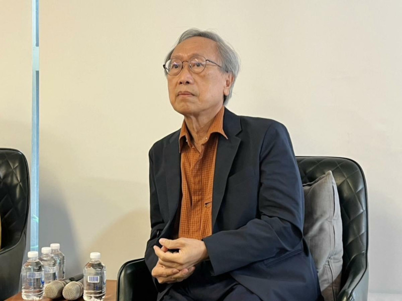李筱峰教授批評國民黨，擁護蔣介石、呼應的北京政權都是標準的獨裁政權。   圖：金大鈞／攝