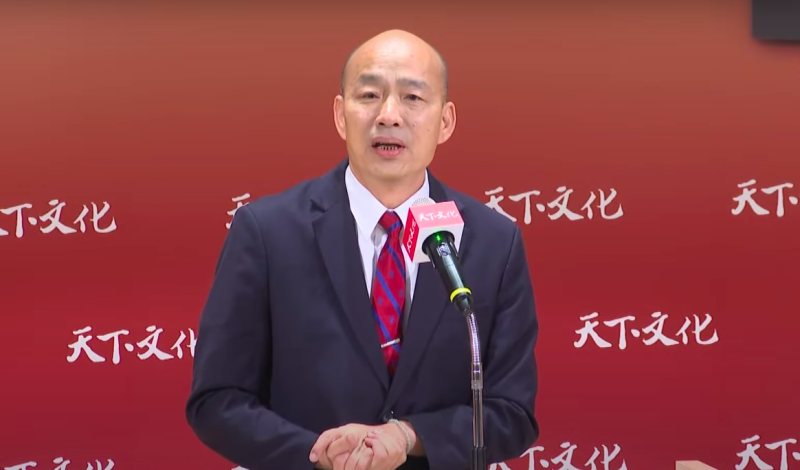 立法院長韓國瑜語出驚人「男人價值不在頭上幾根毛」，他暗酸看不到柯建銘的努力。   圖：金大鈞／攝