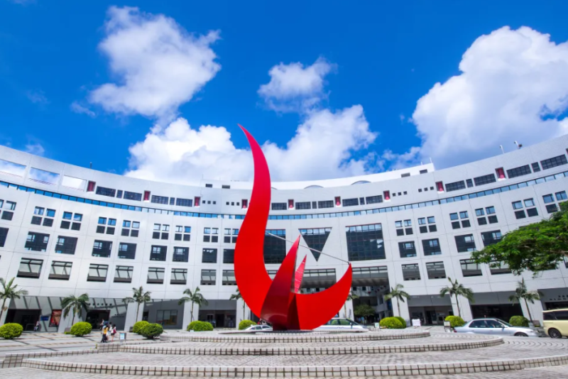 香港、澳門的大學都發出積極倡議,希望哈佛校友向正在哈佛就讀或被哈佛錄取的學生提供支援,並歡迎哈佛國際學生轉學到港澳的大學來深造。圖為香港科技大學。 圖:翻攝自直新聞