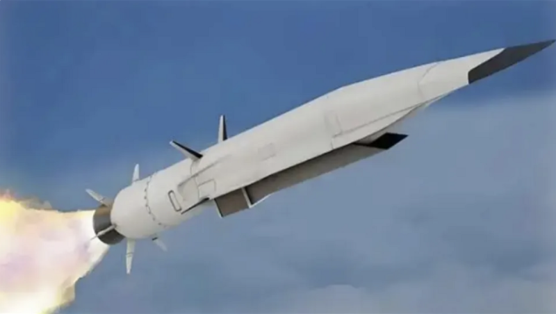 中國在無人機戰場可能祭出更極端的戰術,例如使用自殺式無人機群淹沒航母戰鬥群的防空火力網。 圖:翻攝自 栗子評述