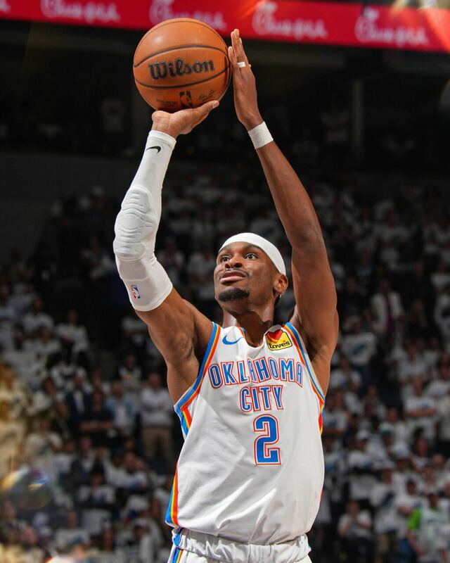 美國職籃NBA本年度最有價值球員亞歷山大26日演出準大三元，幫助奧克拉荷馬雷霆以128比126力克明尼蘇達灰狼。（圖取自x.com/nbastats）   