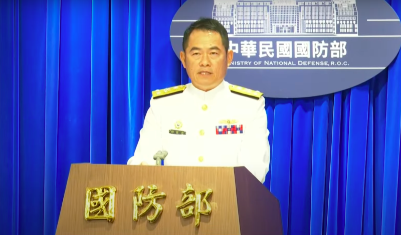 海軍司令部今日坦言海鯤號海測仍無確切時間，但在今年11月份交艦目標沒有改變   圖：金大鈞/攝