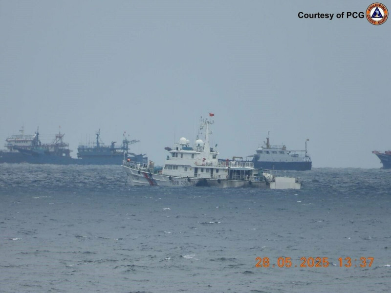 「Atin Ito」策辦巴加薩島海上音樂會，菲律賓海岸防衛隊（PCG）統計周邊至少有3艘中國海警船及22艘海上民兵船。   圖：翻攝「X」@jaytaryela