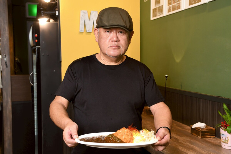 來台31年的桂川，在高雄創辦「粕粕咖哩」品牌，並在中北部插旗。   圖：孫家銘翻攝